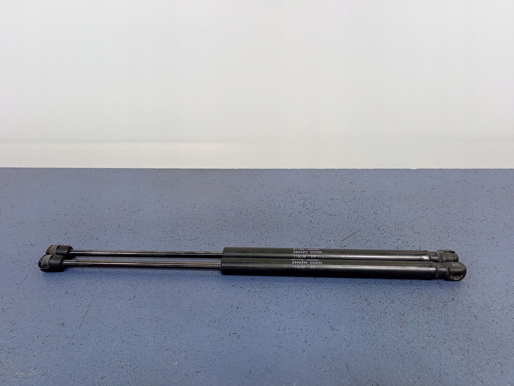 фото №1, Kia soul i амортизаторы крышки задняя комплект