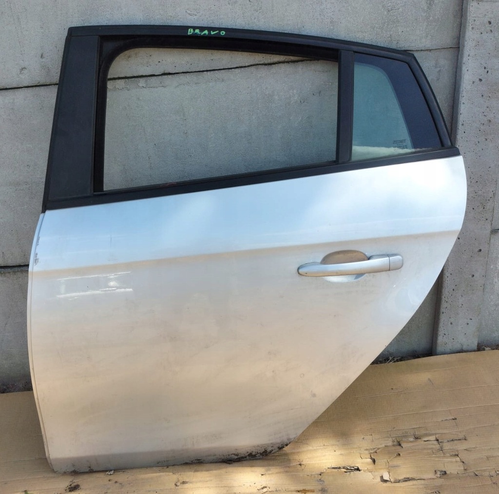 фото №1, Fiat bravo ii дверь левая задняя полный демонтаж