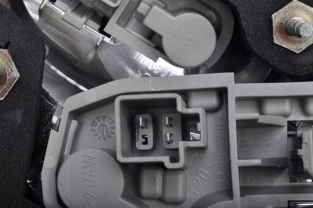 фото №7, Volvo c30 лампа правая задняя правый задняя lift 31213914