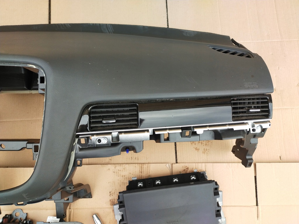 фото №5, Mitsubishi outlander iii консоль панель приладів