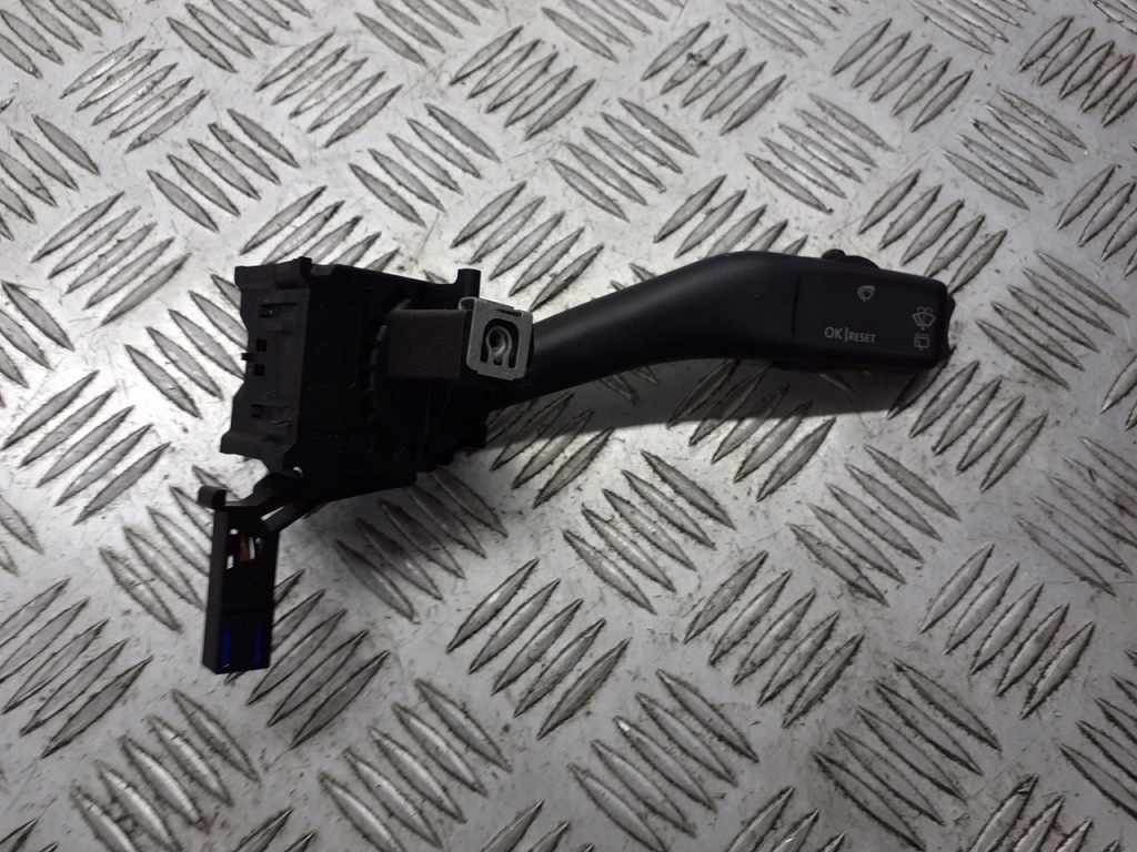 фото №1, Переключатель дворник skoda octavia ii 1k0953519a