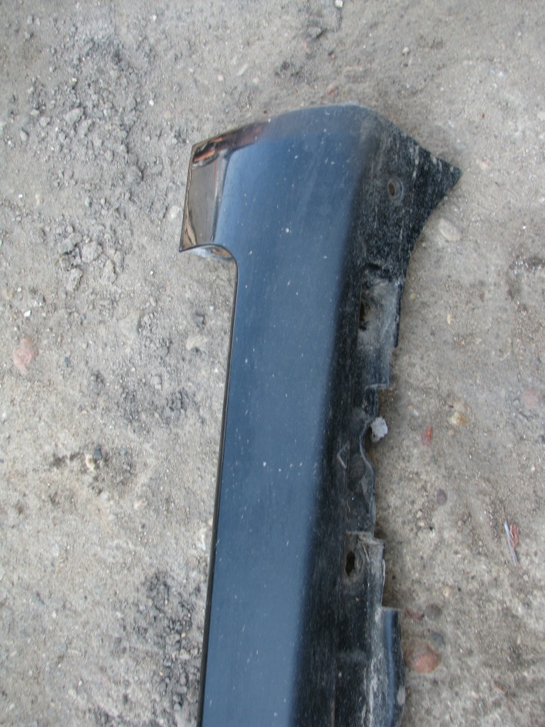 Молдинг порог левая правый  lz9y audi a4 b7 avant 8e0853859a 8e0853860a Киев