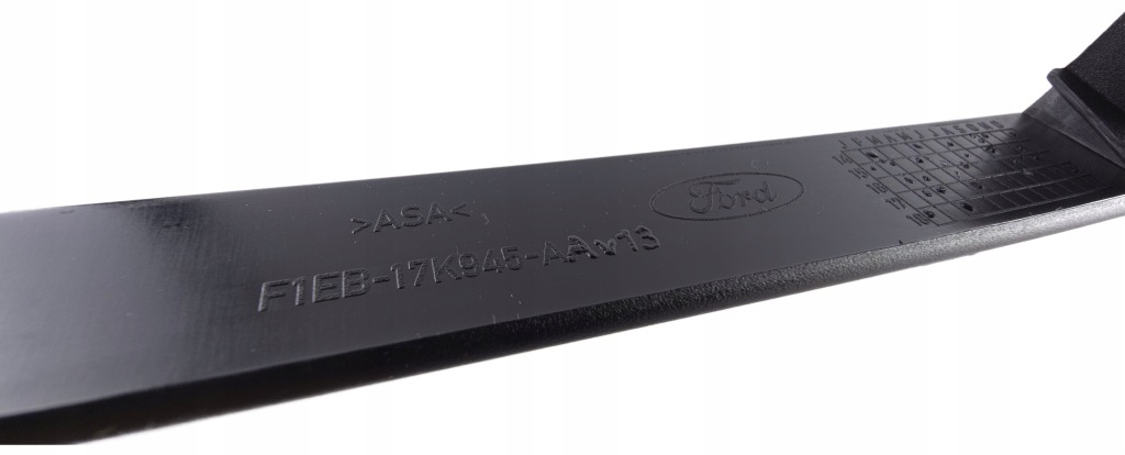 Решітка бампера нижня ford focus mk3 Зі Шроту