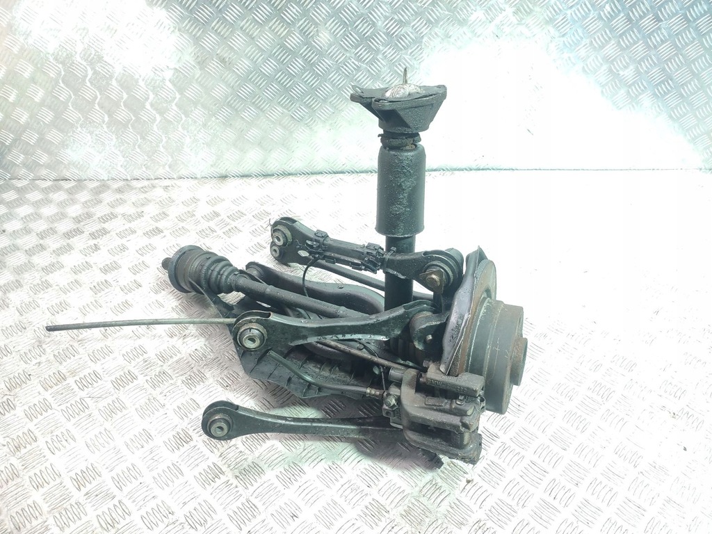 фото №1, Поворотний кулак важіль лівий задня bmw f20 2011-2015