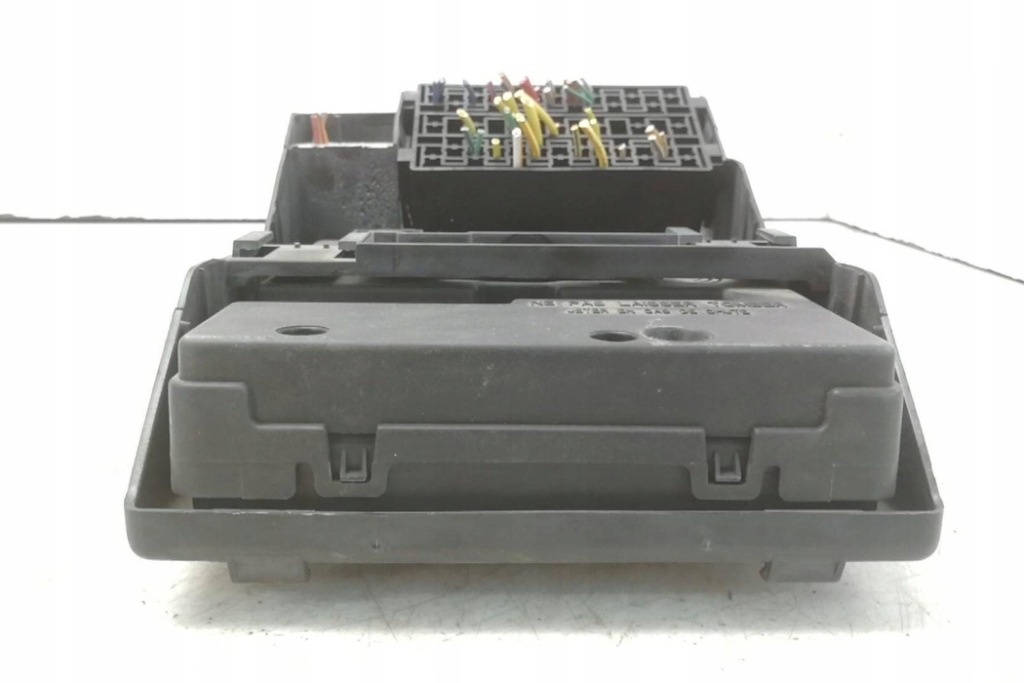 Купить Коробка предохранителей renault megane scenic ja0/1_ 8200029342b 2.0l
