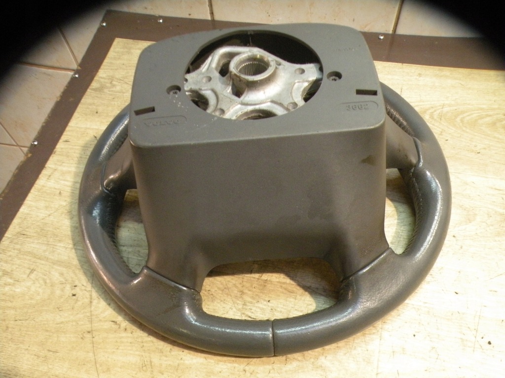 фото №8, Volvo s60 v70 ii s80 - воздуховод кожа