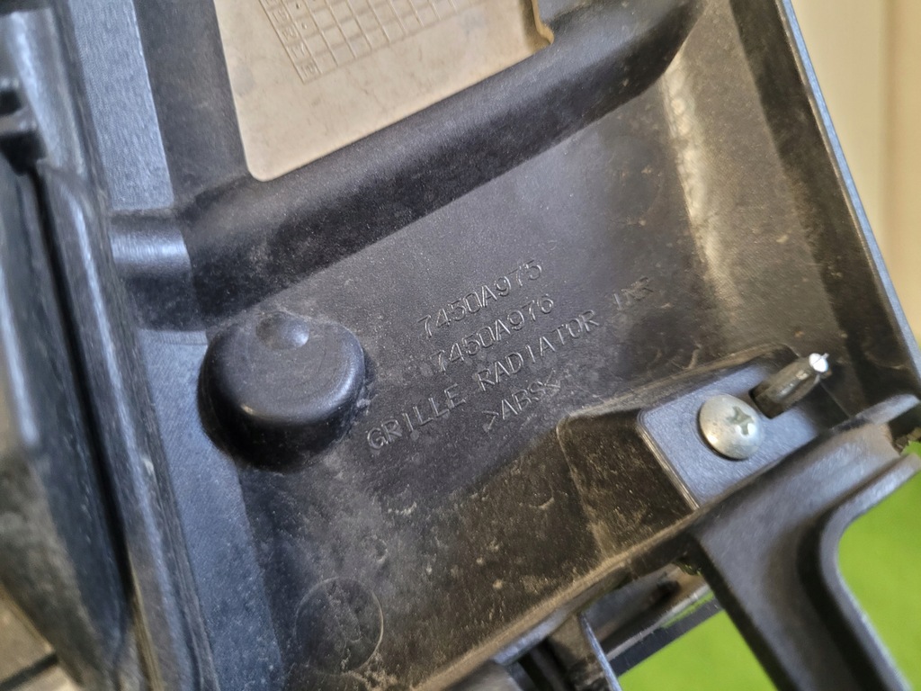 фото №9, Mitsubishi pajero iv 4 lift решітка радіатора решітка радіатора решітка радіатора радіатора 745da977