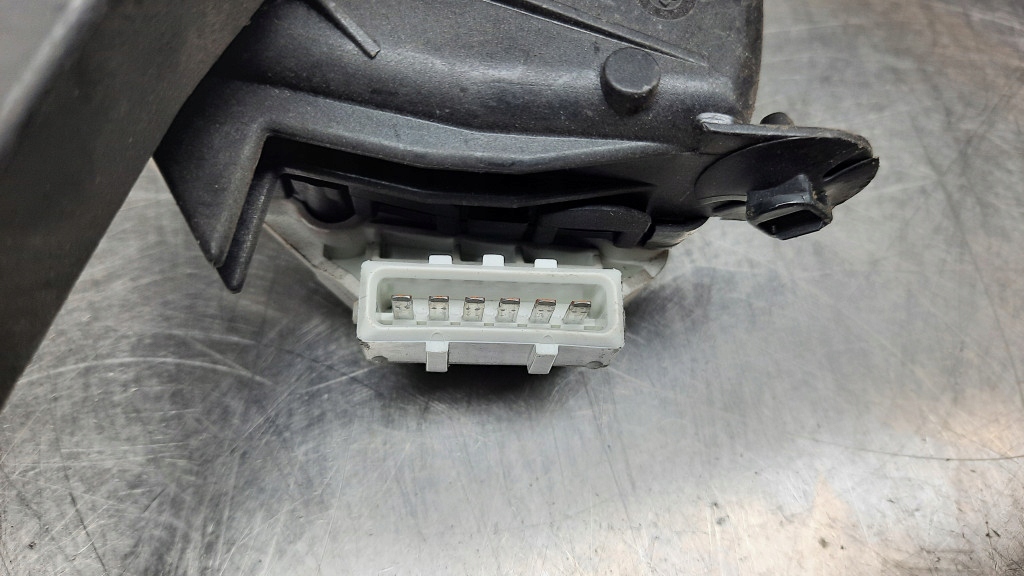 фото №6, Потенциометр газа volvo s60 v70 ii 30636003