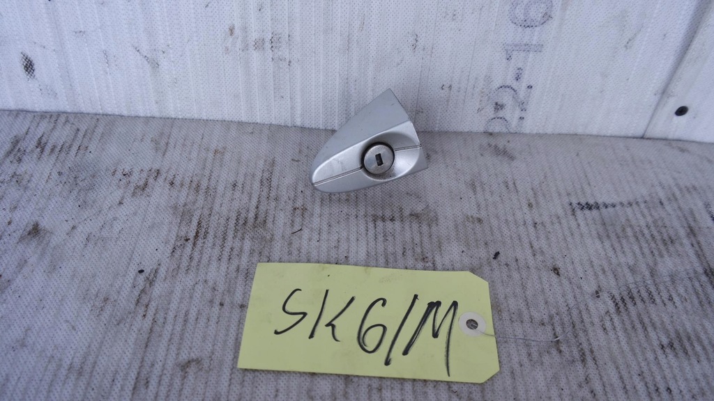 фото №1, Вкладка замка дверь левый перед maserati