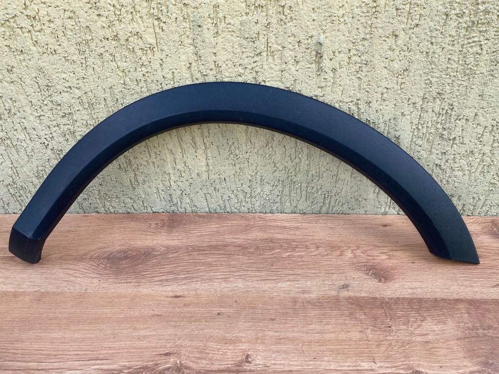 фото №1, Volvo s60 c60 cc молдинг крила ліва задня задня