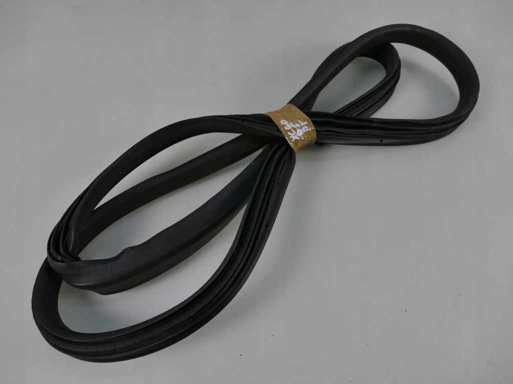 фото №1, Volvo xc60 i lift прокладка двері правий задня права задня