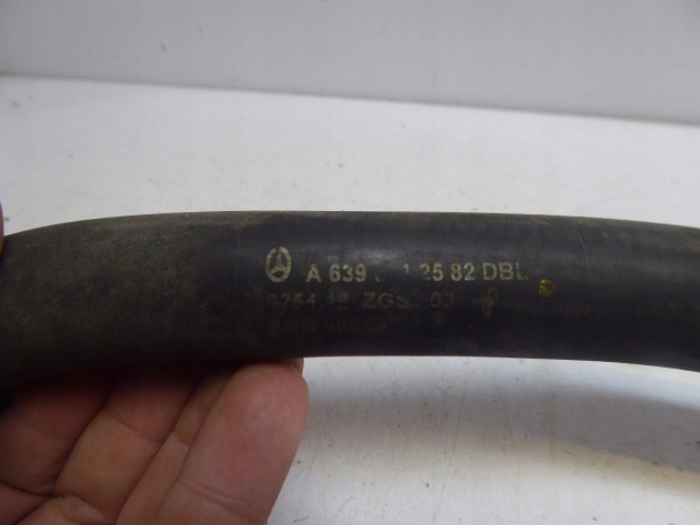 фото №4, Vito ii w639 шланг wąż труба радіатора 2.2 dci