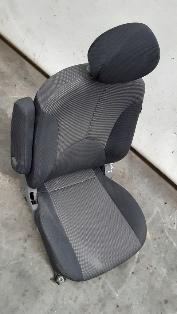 фото №3, Сидіння лівий перед kia rio ii