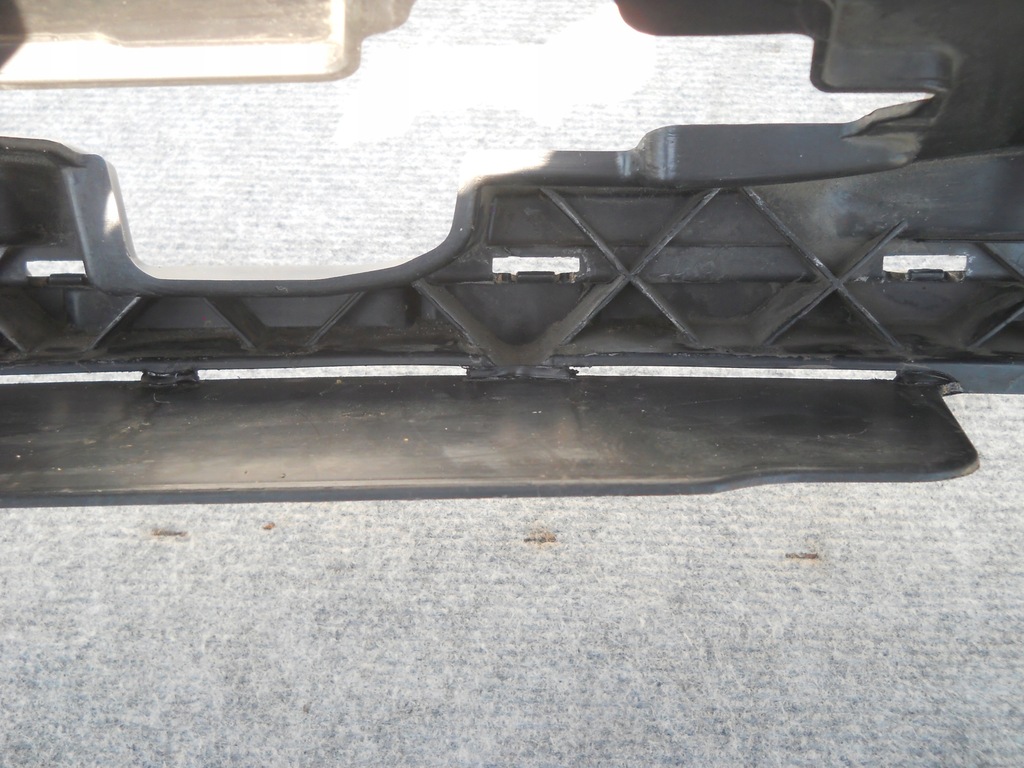 фото №7, Пластик поперечина передній p 301