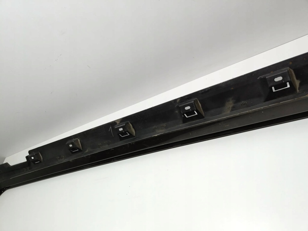 Молдинг поріг поріг правий vw passat b8 3g0853858 оригінал !! Ціна