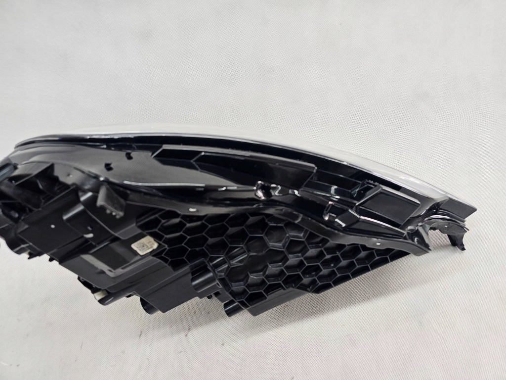 фото №14, Volvo s60 ii v60 iii 2017+ лампа перед права full led mid 32314161 europa