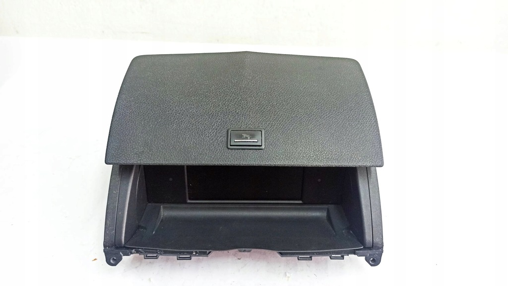 фото №16, Mercedes-benz c w204 2008 панелі керування, перемикачі