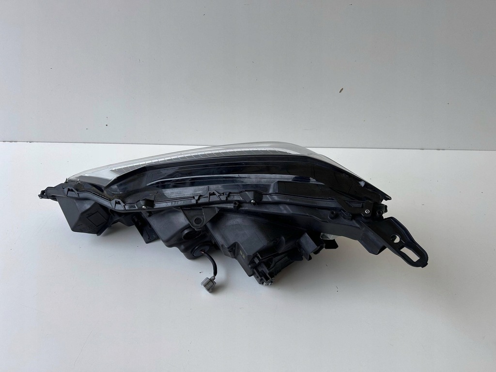 фото №3, Lexus ux лампа правая перед оригинал