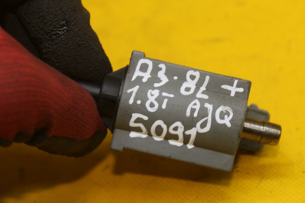 фото №7, Клапан вакуумa s3 8l 1.8 t ajq 078906283a