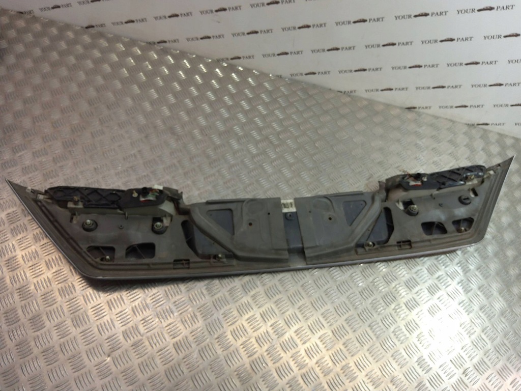 Bmw 7 e65 e66 2003 обшивка / обивка задний крышки багажника Киев