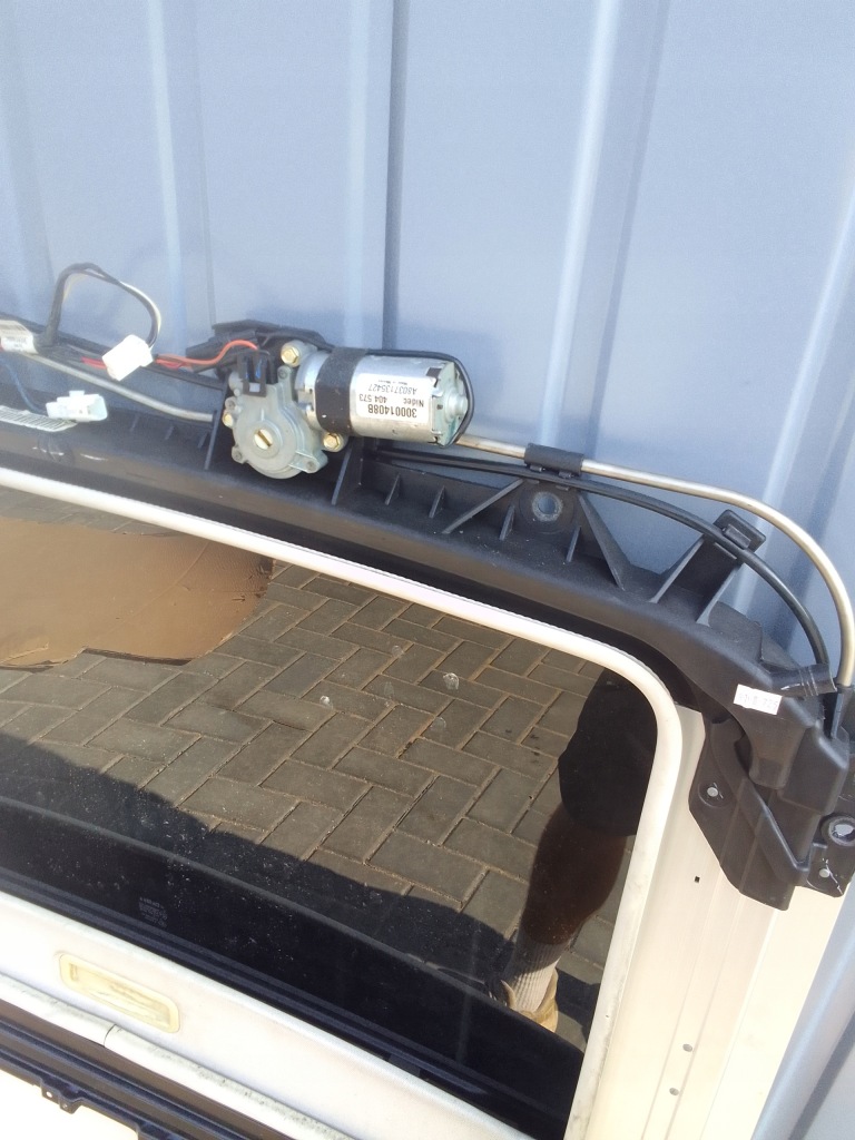 фото №8, Mercury mariner 06-10 люк 8l8478502a usa