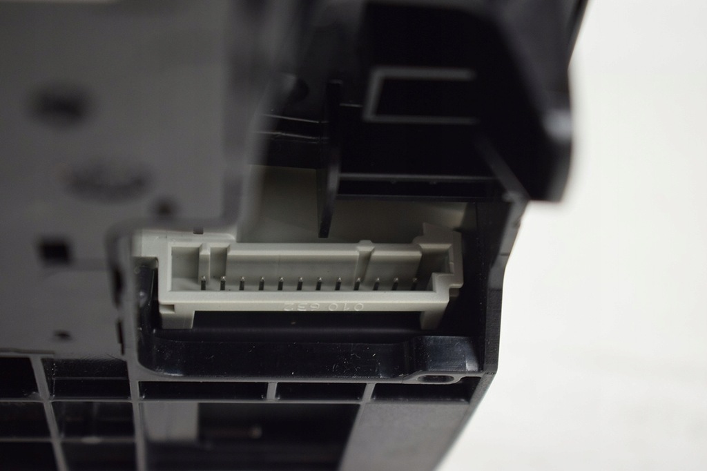 фото №7, Лампа освещение кабины bmw x6 f16 9391939