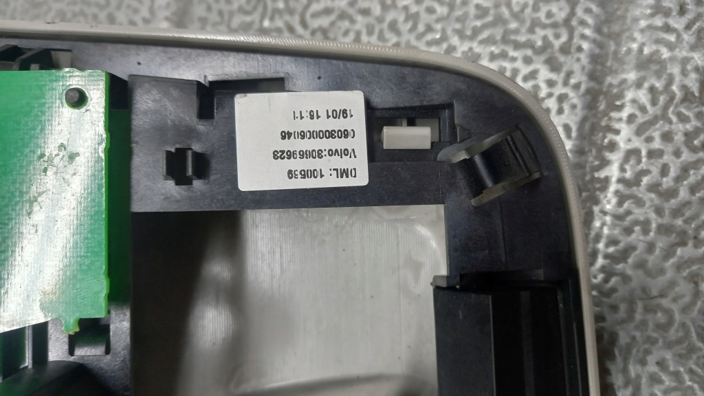 фото №8, Освещение кабины volvo xc90 30669623