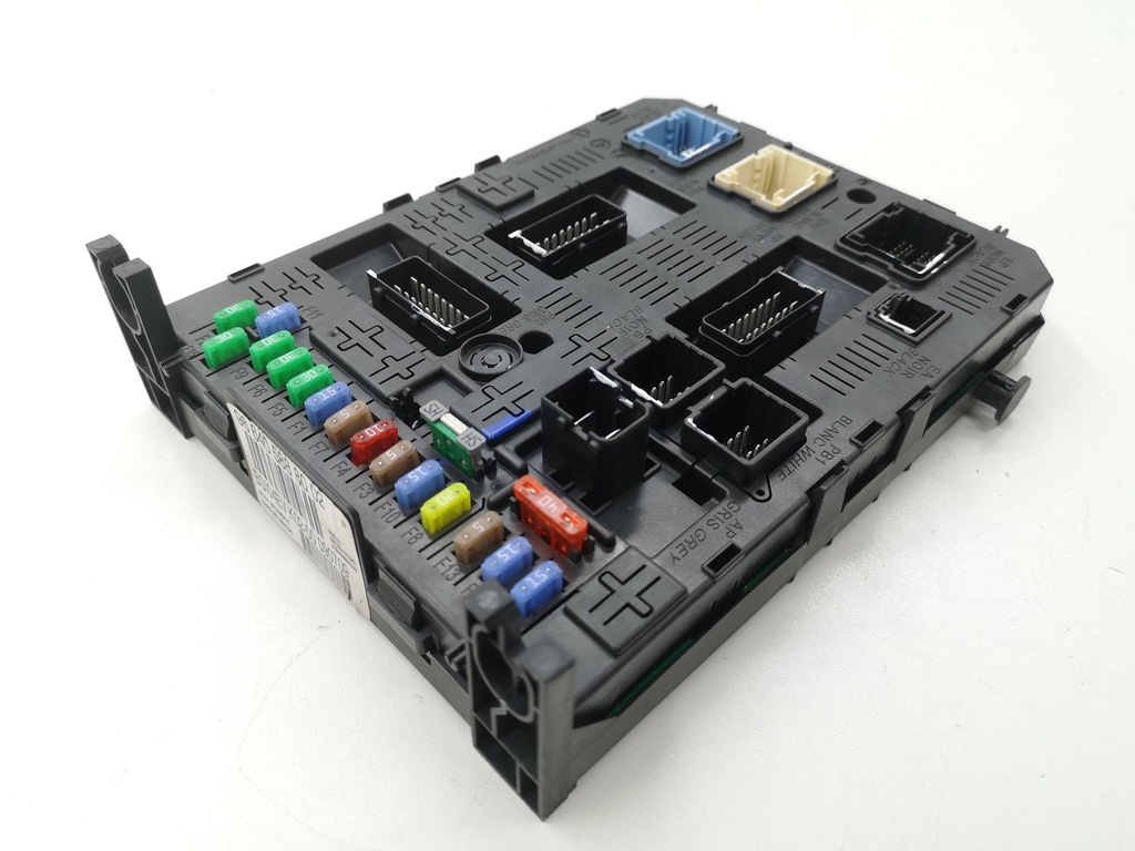 фото №5, Citroen c5 2009 рамка / модуль запобіжників