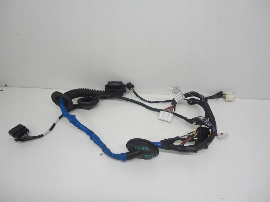 фото №1, Hyundai ix20 venga электропроводка дверь левый перед eu