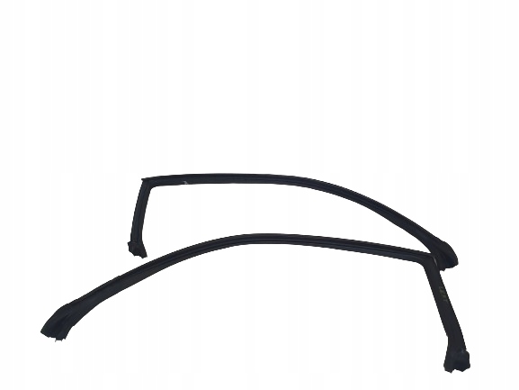 фото №1, Dodge challenger 15- правая прокладка дверь оригинал