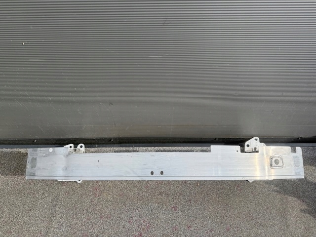 фото №1, Передня балка бампера перед lync&co model 1