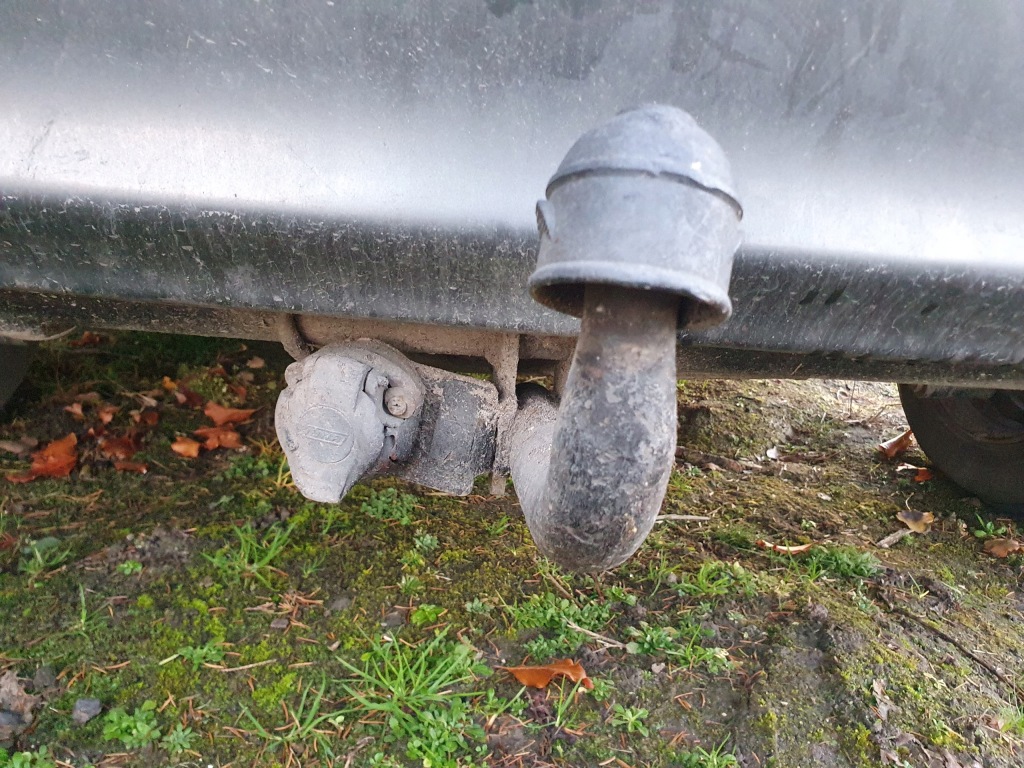 Капот крышка двигателя renault megane 1 1 97r 1.6 8v ben lak mv630 Цена