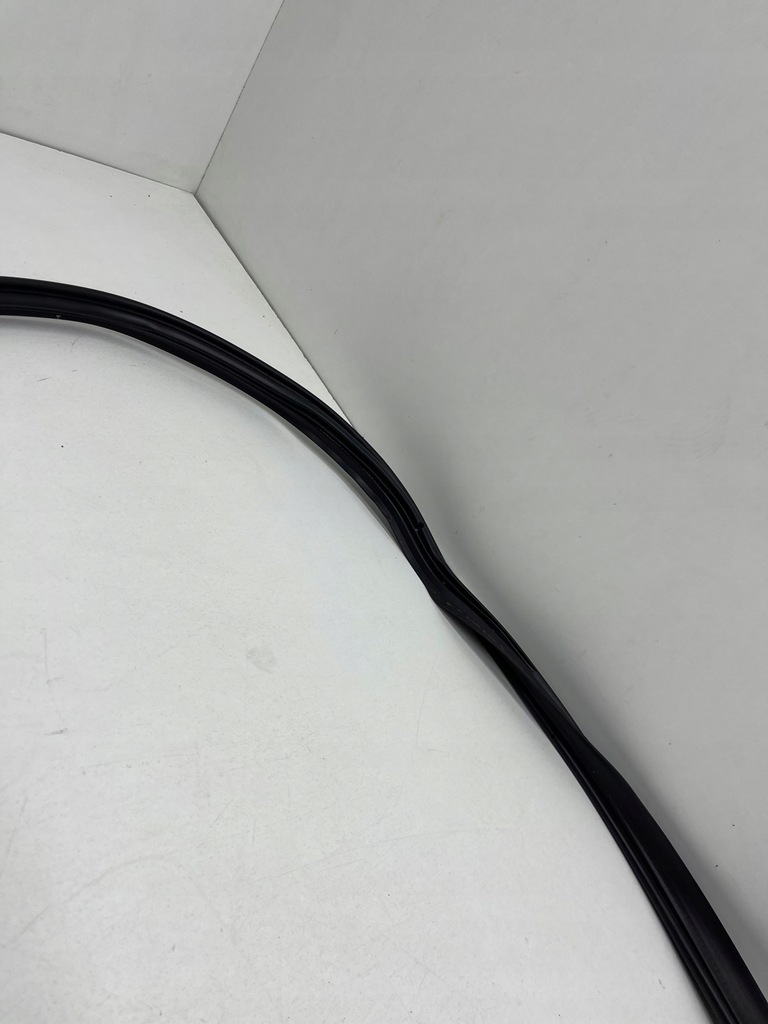 фото №8, Audi a6 c7 avant прокладка кришки кришки багажника