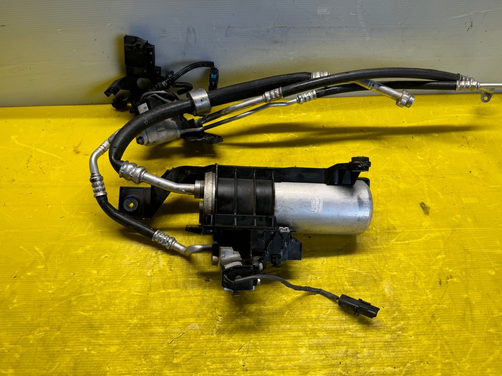 фото №4, Renault zoe skralpacz осушувач кондиціонера 921405885r