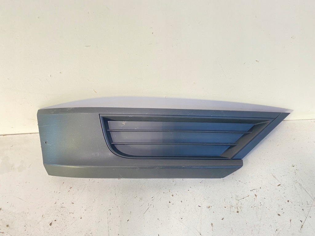 Решітка  решітка бампера правий vw 2ga t-roc 2017- Ціна