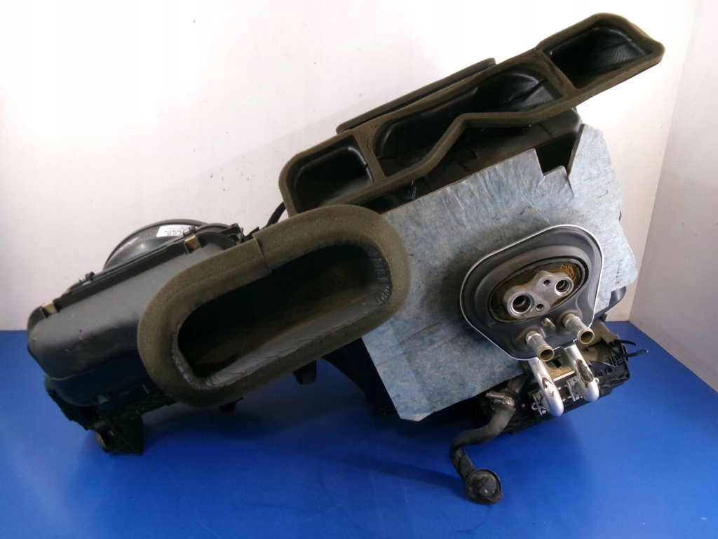 фото №5, Audi a2 8z комплектная отопитель корпус воздуходувка двигатели