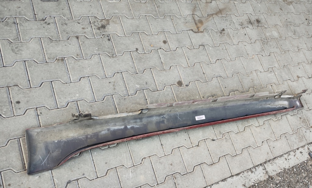 Накладка поріг права bmw 2 f46 c06 Київ