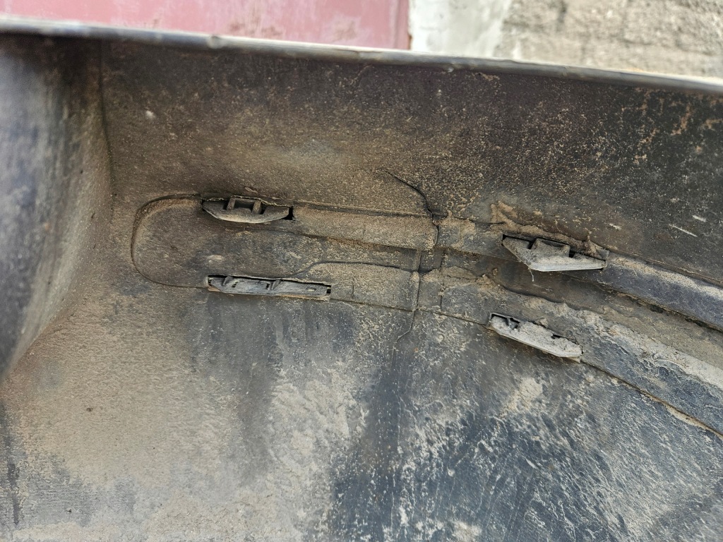 фото №7, Toyota avensis t25 03-08 бампер задня 6t1