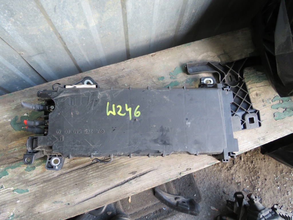 фото №1, Skrzyynka предохранителей mercedes w246