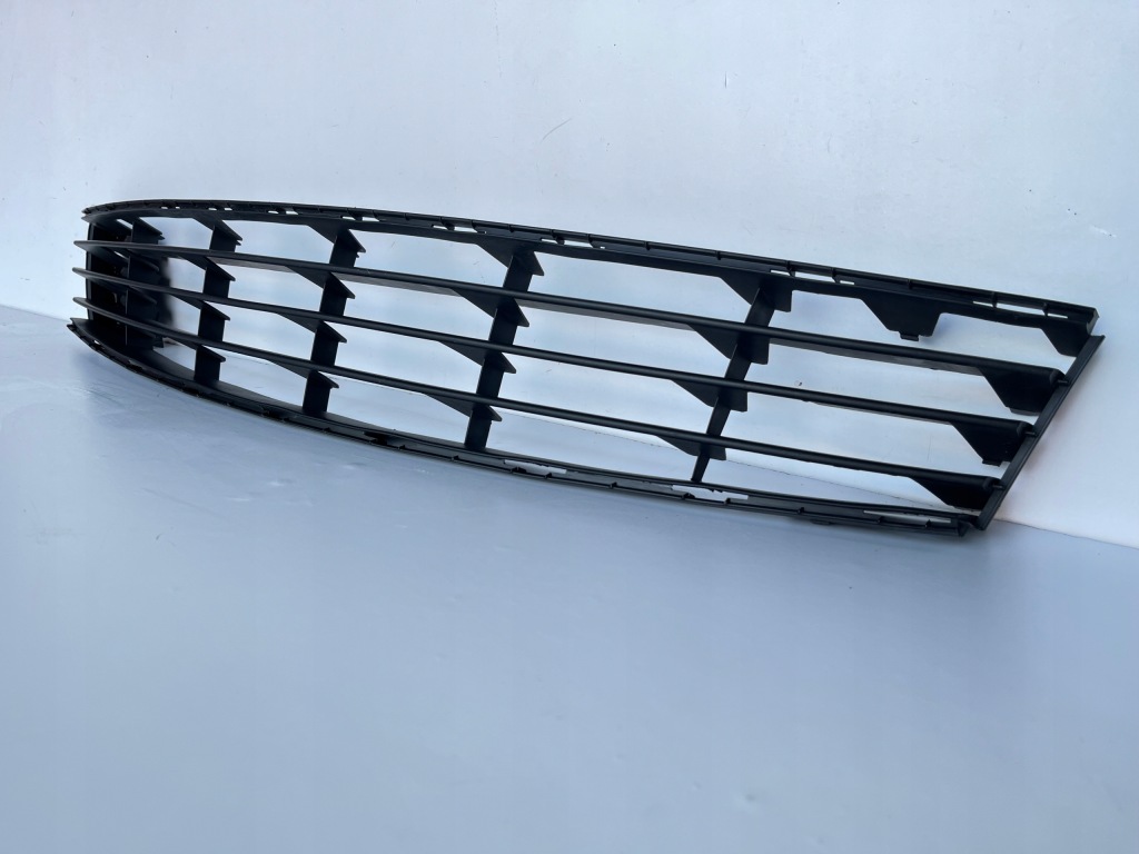 фото №2, Решітка бампера середня renault clio 3 iii