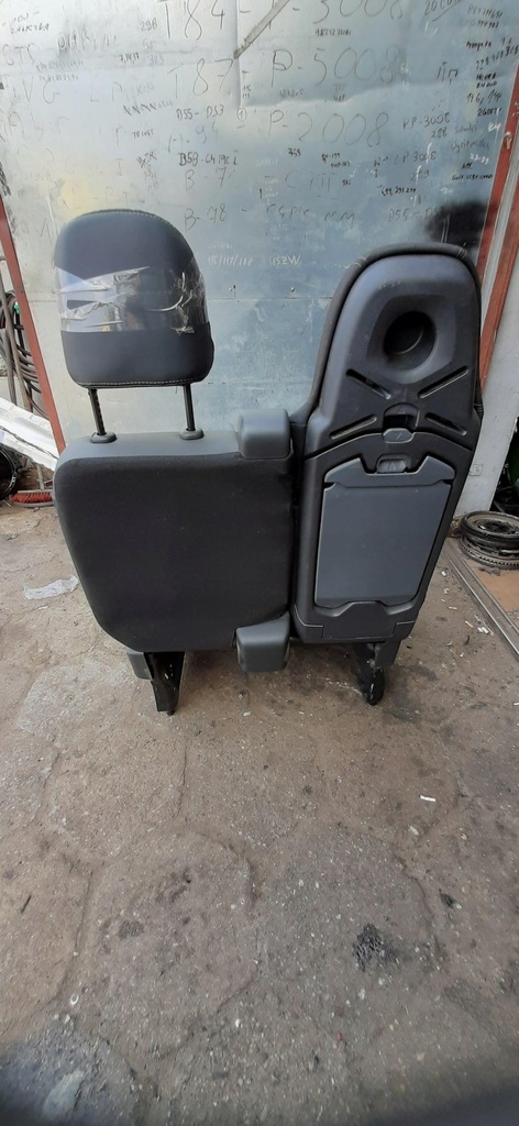 фото №9, Сиденье лавка заднее сиденье левый перед левая передняя uk renault trafic iii