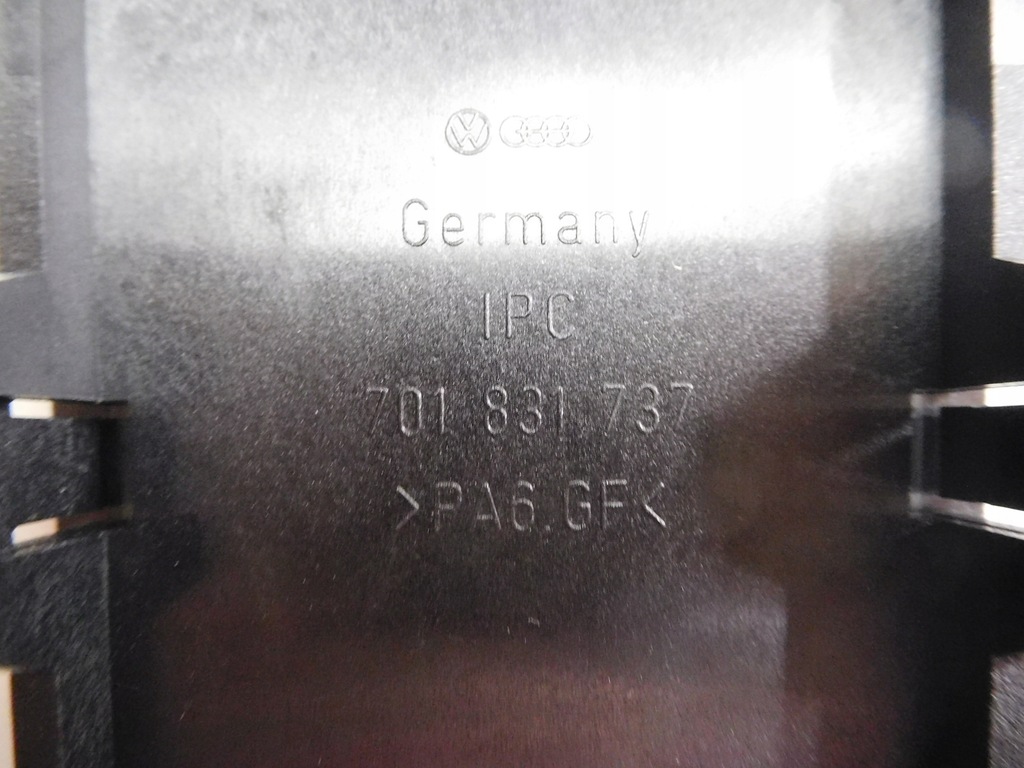 фото №5, Заглушка дверь левый p vw transporter 96 701831737z