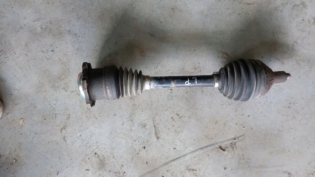 фото №1, Привідний вал ліва перед skoda fabia van 09r