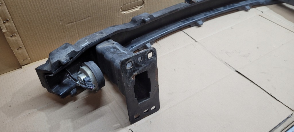 Балка підсилювач абсорбер перед передні bmw x1 e84 51112990187 Недорого