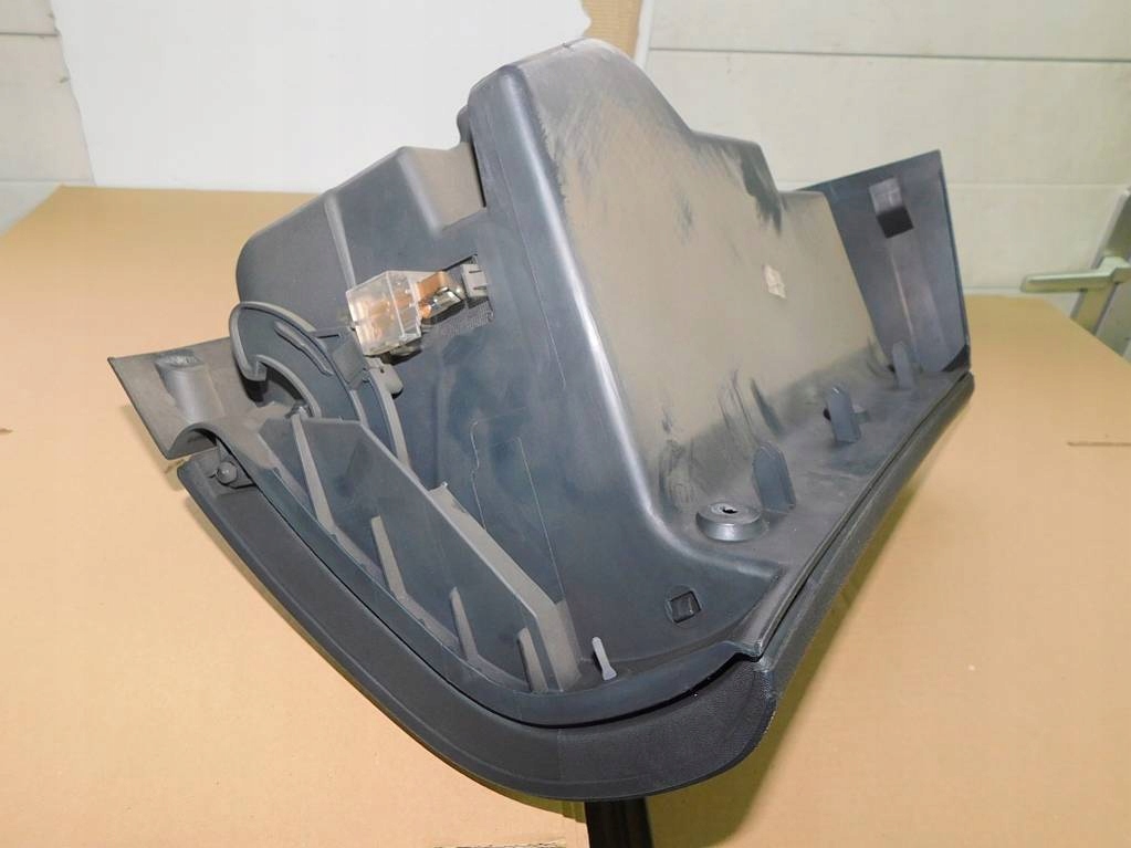 фото №7, Skoda octavia i 00r lift бардачок пасажира