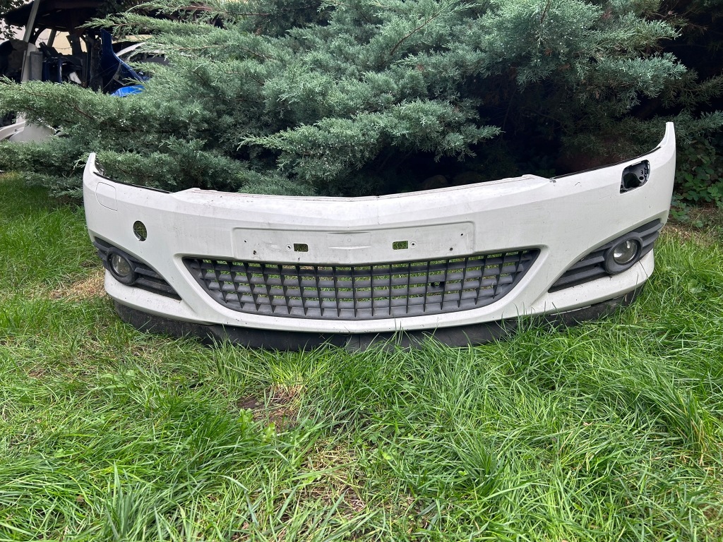 Купить Бампер перед opel astra h gtc 13110295