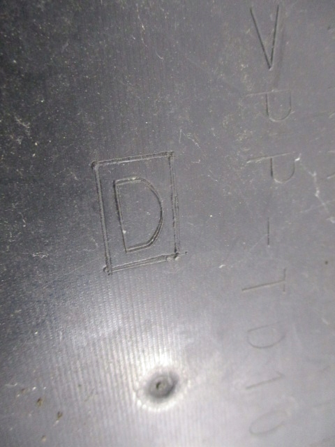 C4 aircross основание аккумулятор 8201a004 Оригинал