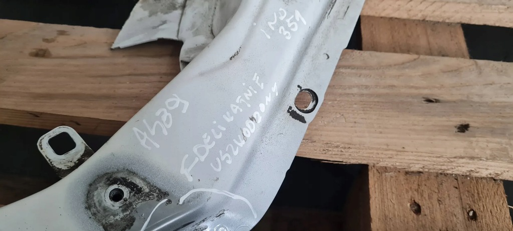 фото №12, A4 b9 8w s4 носик лонжерон крыла левая левый ls9r a5 8w s5