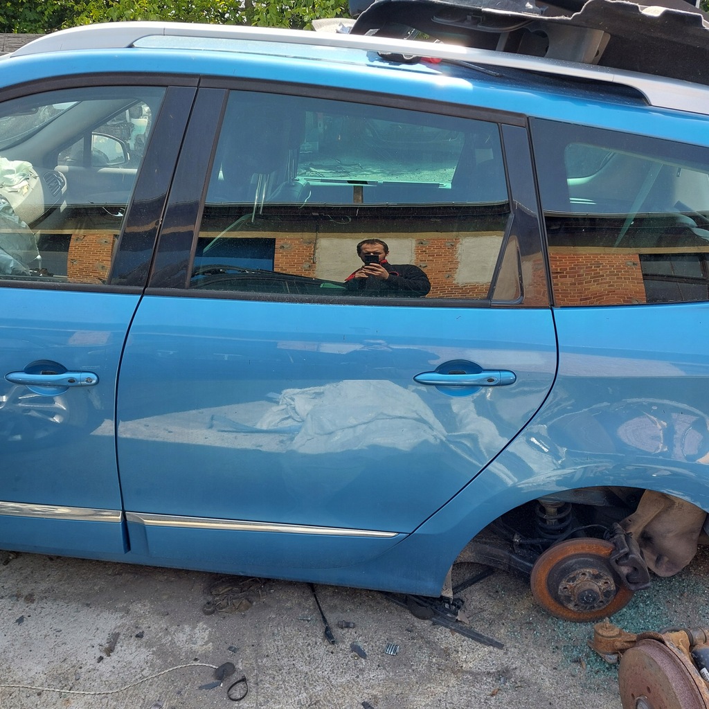 фото №1, Renault grand scenic 3 iii дверь левый задняя код лакокрасочного покрытия terpb
