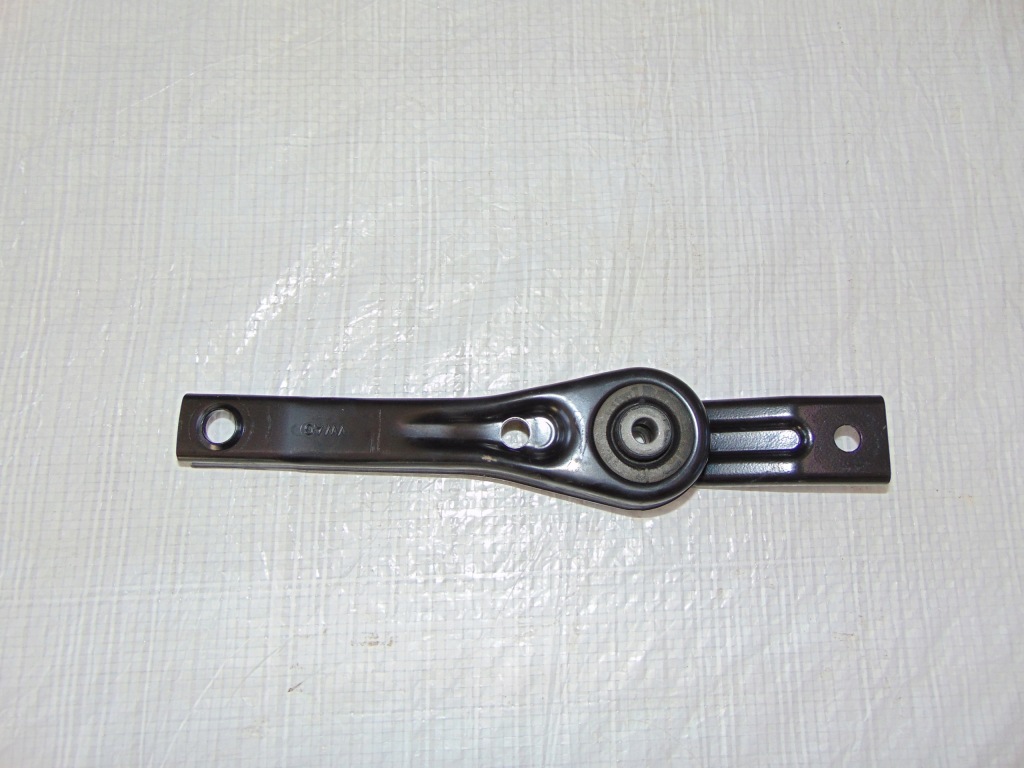 фото №1, Vw passat b8 подушка коробки 5q0199855ac